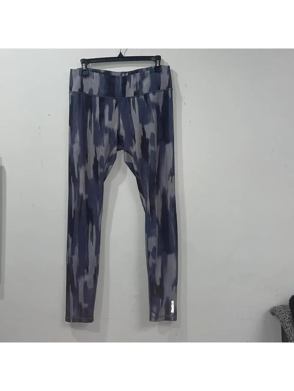 Ladies Reebok Leggings • Size Medium